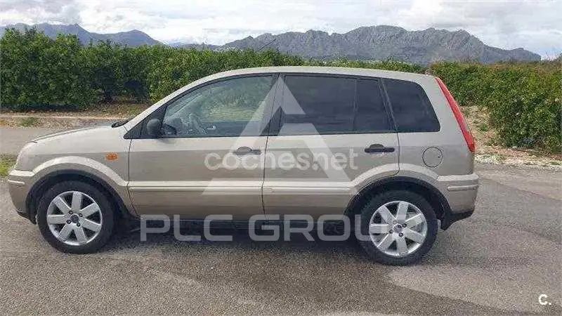 2004 Ford FUSION