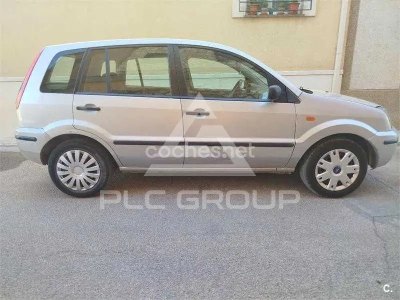 2004 Ford FUSION