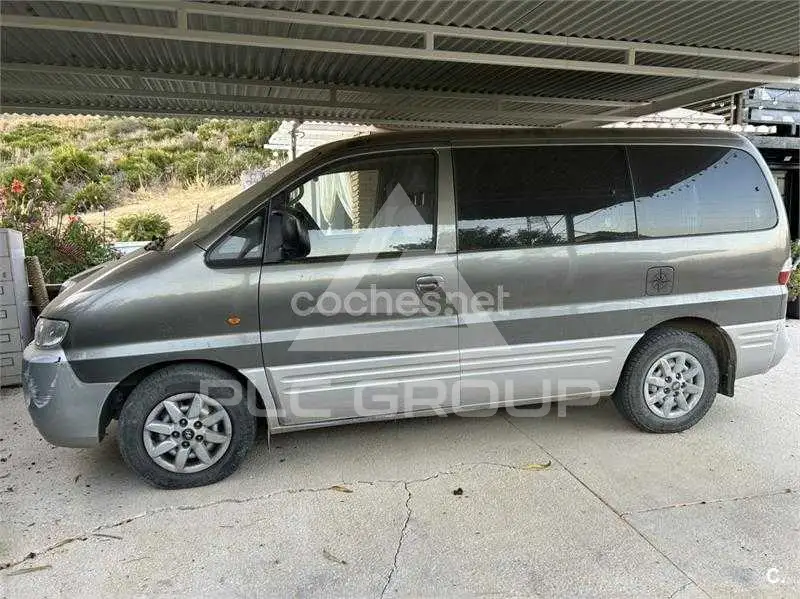 2004 Hyundai H-1