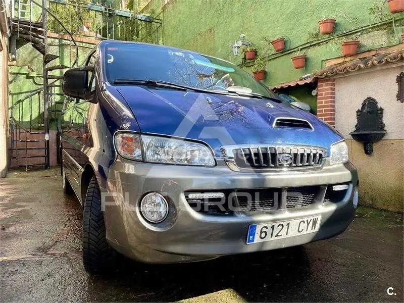 2004 Hyundai H-1