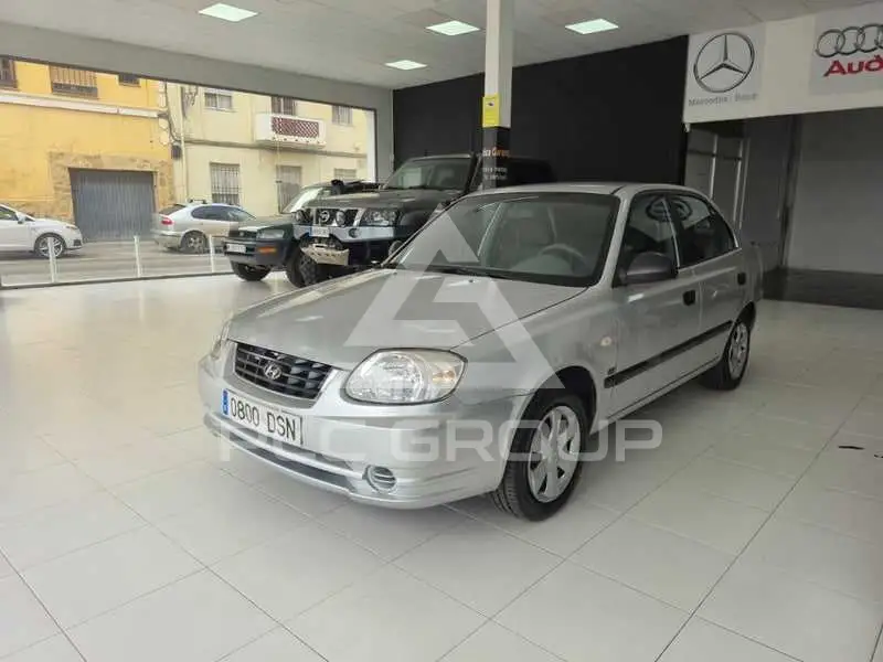 2004 Hyundai Accent
