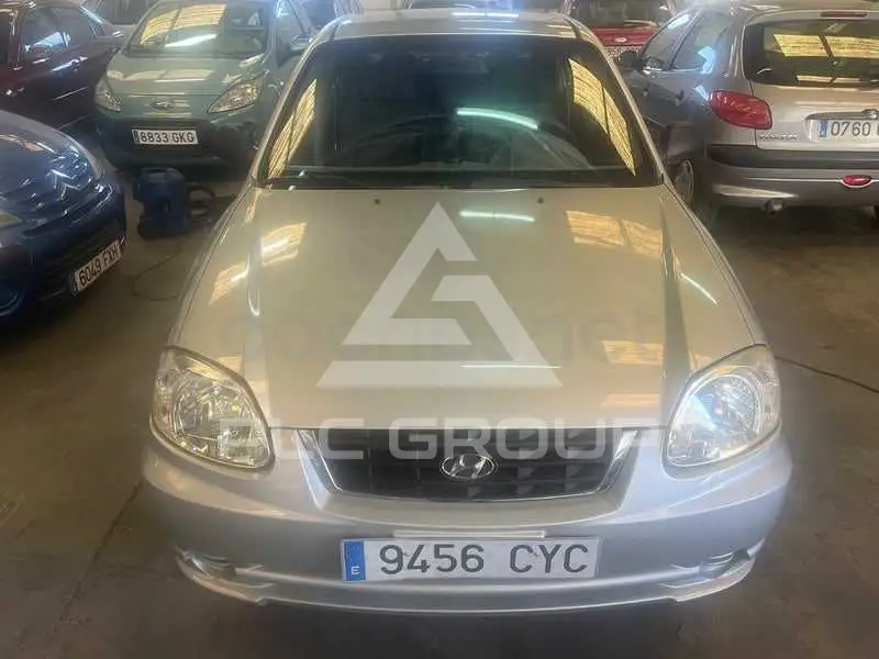 2004 Hyundai Accent