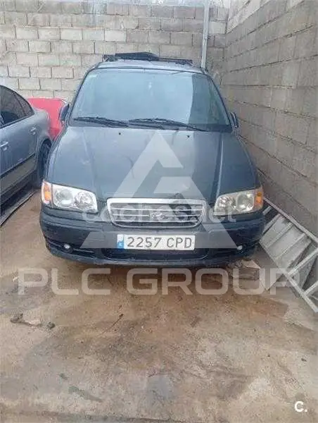 2004 Hyundai Trajet