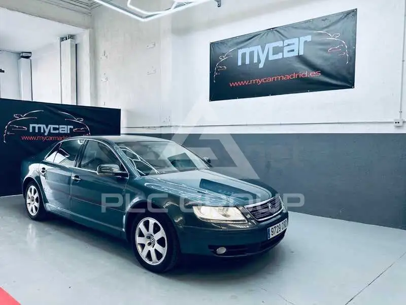 2004 Volkswagen PHAETON