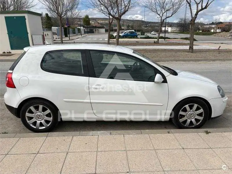 2004 Volkswagen GOLF