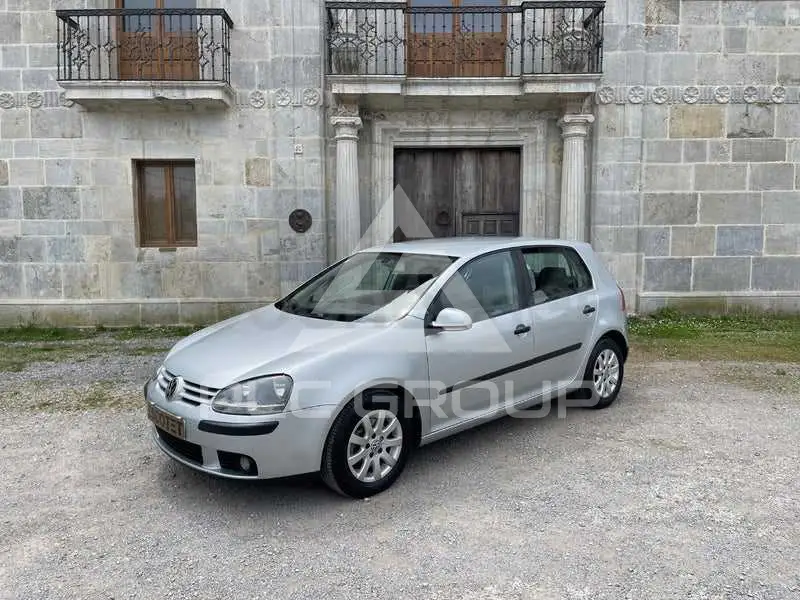 2004 Volkswagen GOLF