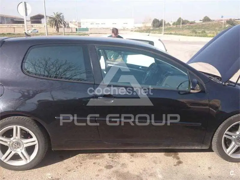 2004 Volkswagen GOLF