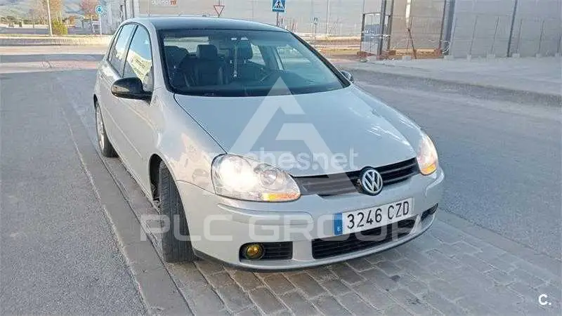 2004 Volkswagen GOLF