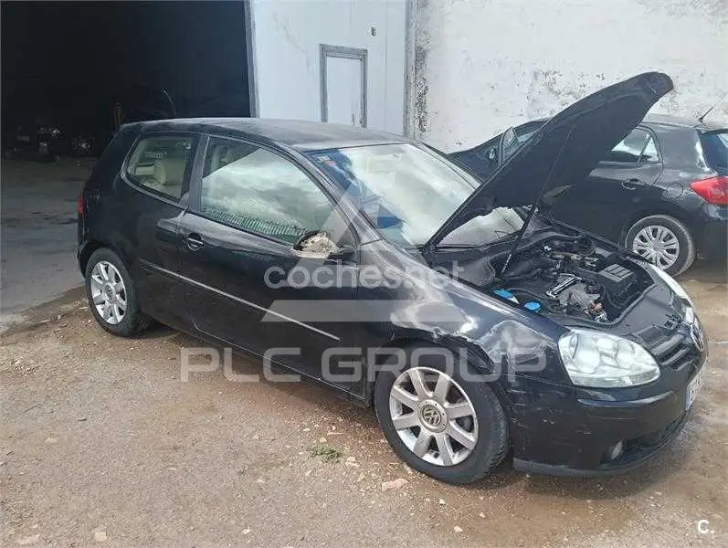 2004 Volkswagen GOLF
