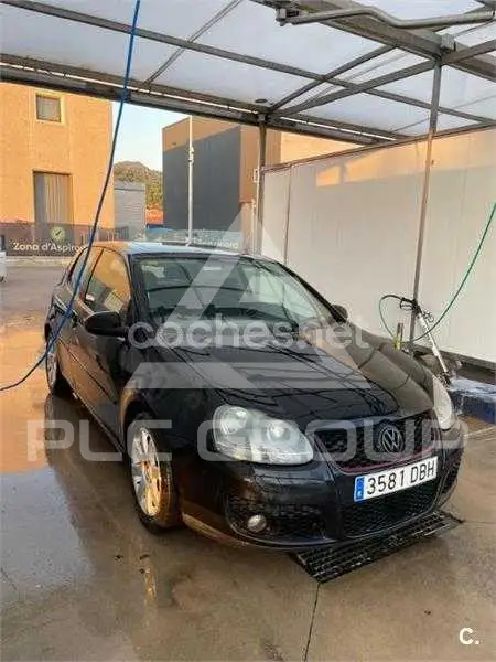 2004 Volkswagen GOLF