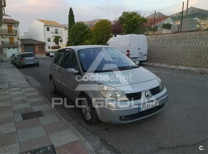 2004 Renault Scenic