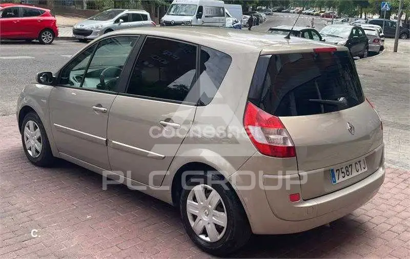 2004 Renault Scenic