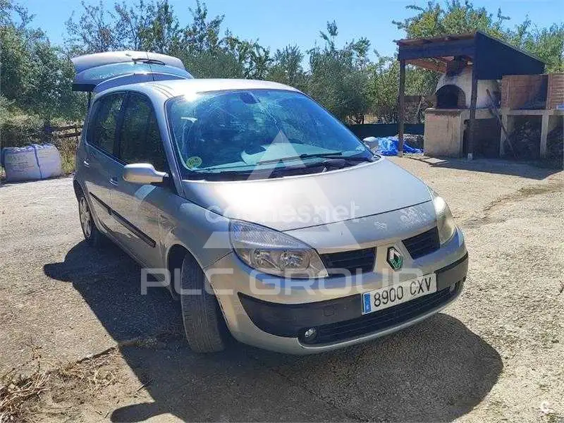 2004 Renault Scenic