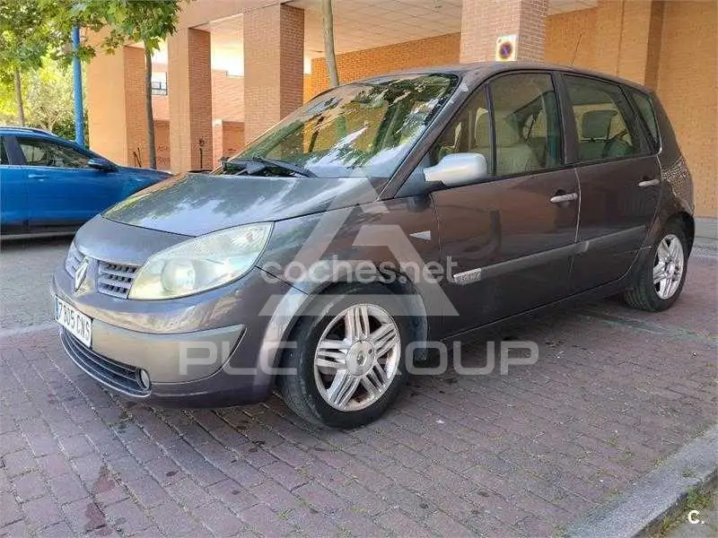2004 Renault Scenic