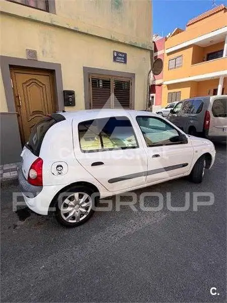 2004 Renault Clio