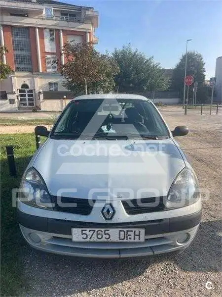2004 Renault Clio