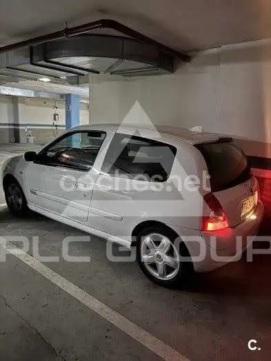 2004 Renault Clio