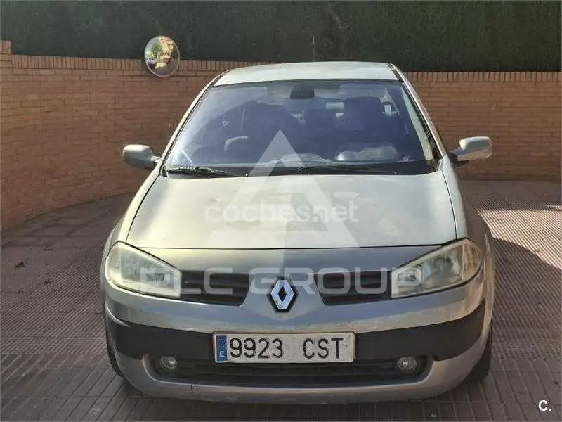 2004 Renault Megane