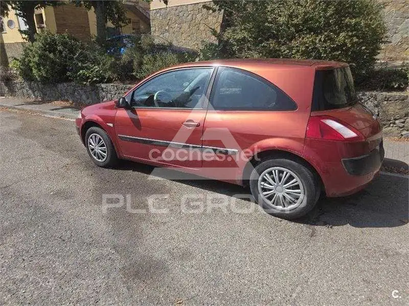 2004 Renault Megane