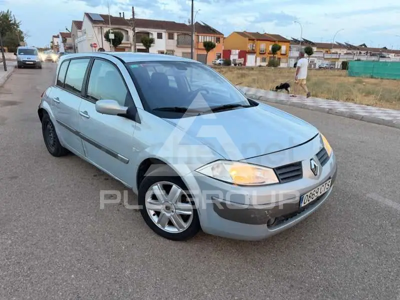 2004 Renault Megane