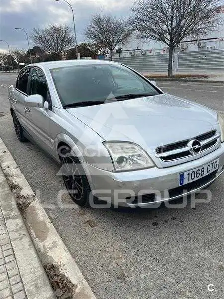 2004 Opel Vectra