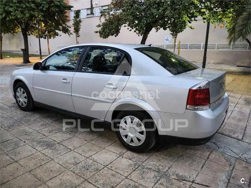 2004 Opel Vectra