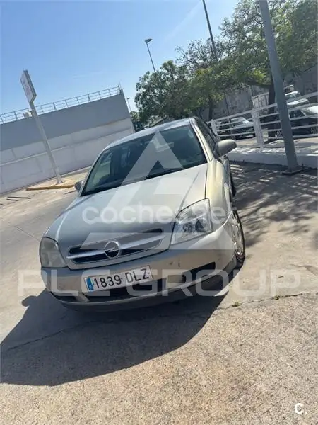 2004 Opel Vectra