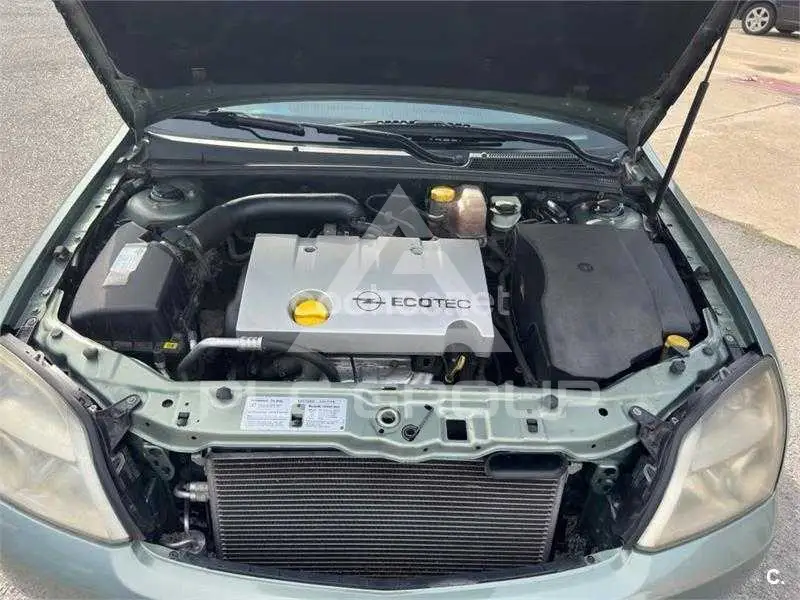 2004 Opel Vectra