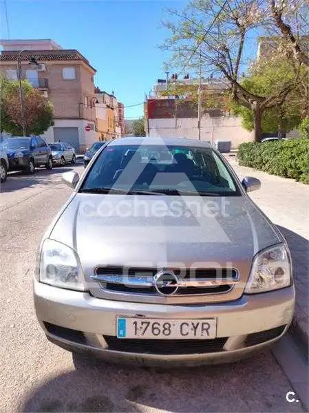 2004 Opel Vectra