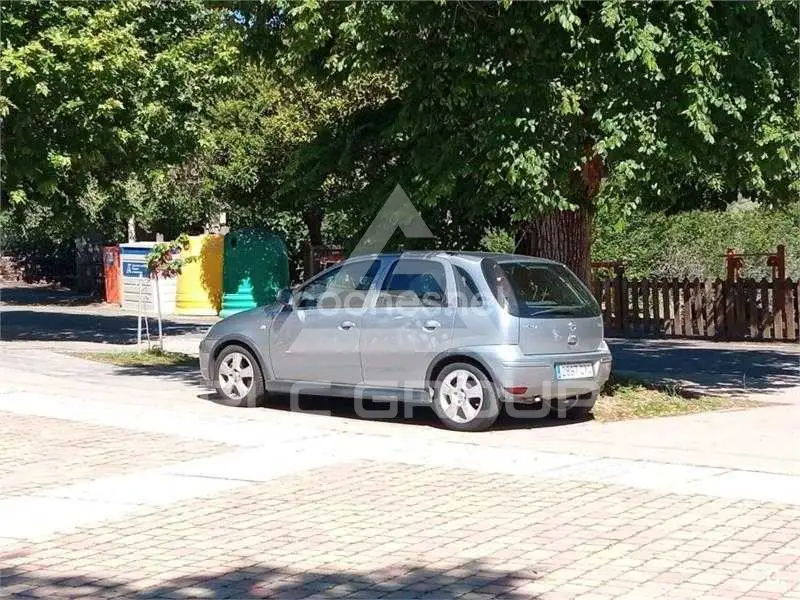 2004 Opel Corsa