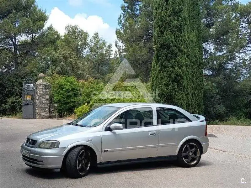 2004 Opel Astra