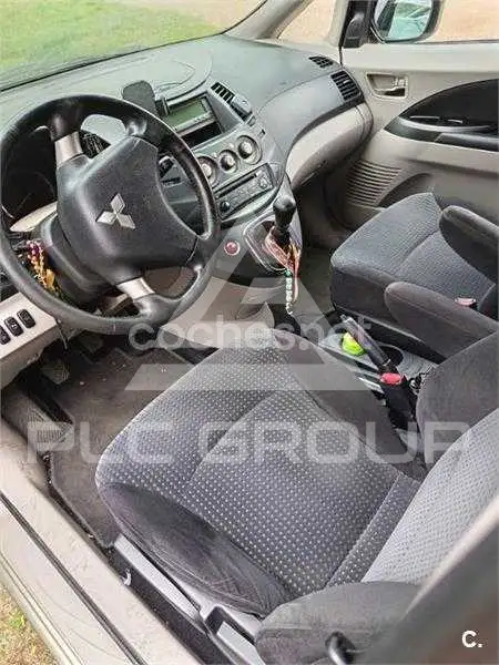 2005 Mitsubishi Grandis