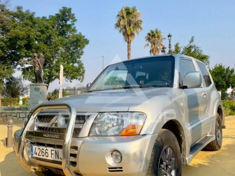 2005 Mitsubishi MONTERO