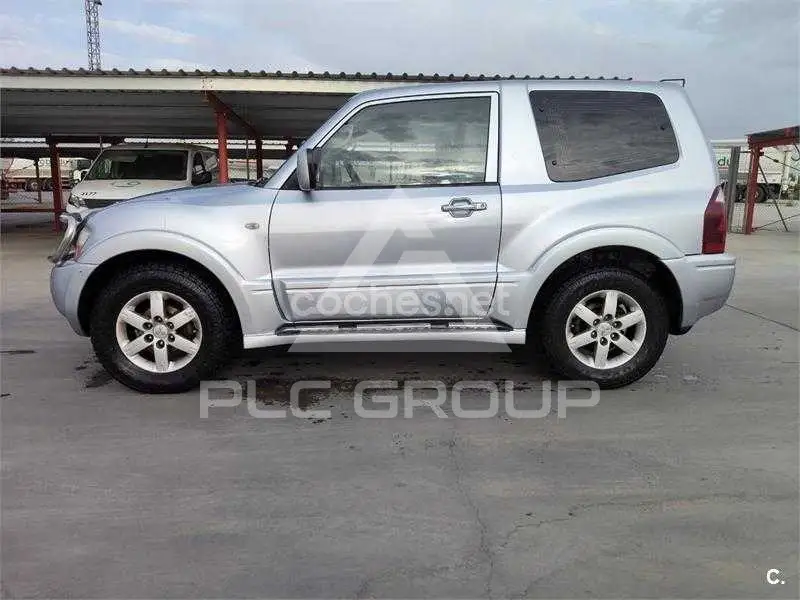 2005 Mitsubishi MONTERO