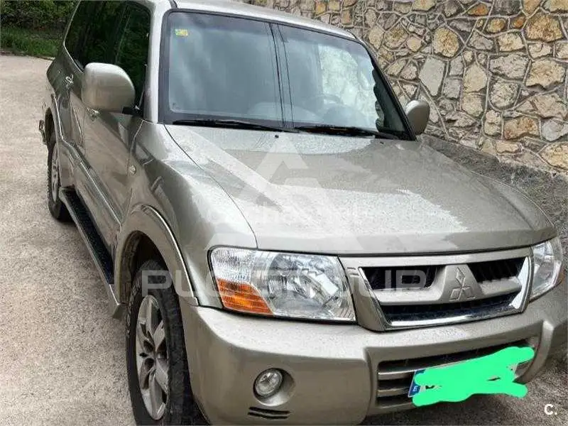 2005 Mitsubishi MONTERO