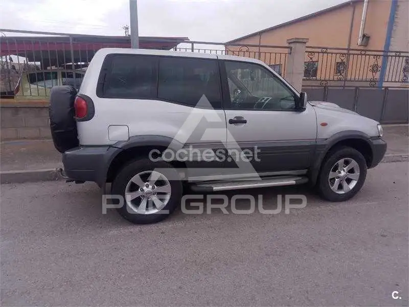 2005 Nissan Terrano