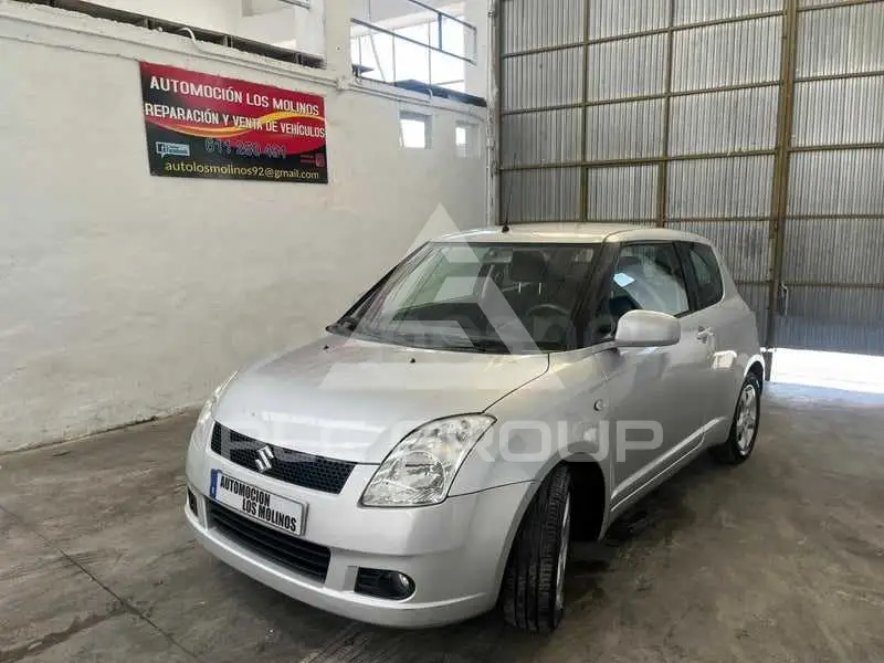 2005 Suzuki SWIFT