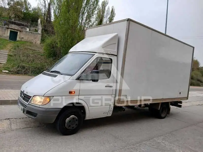 2005 Mercedes Benz Sprinter