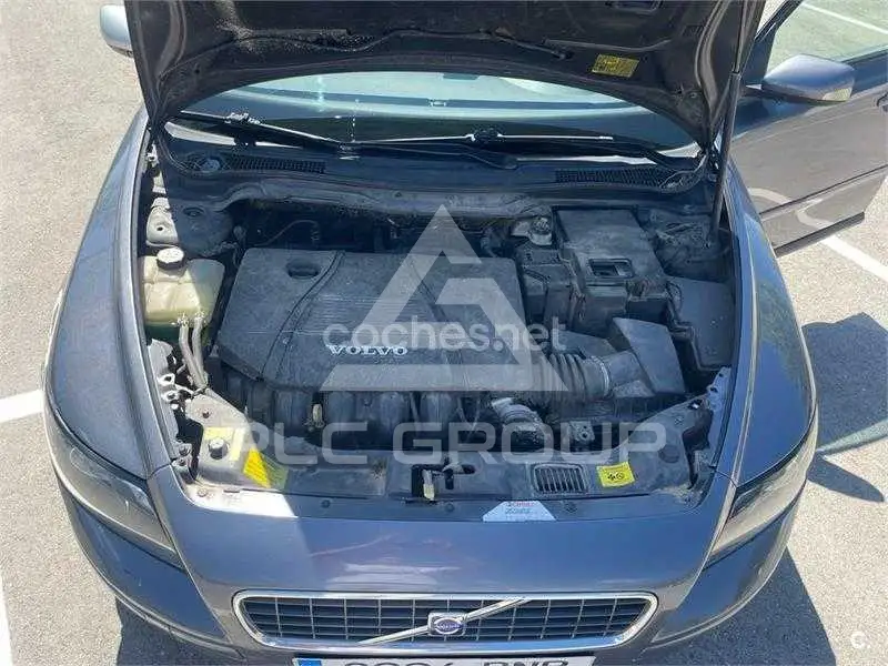 2005 Volvo S40