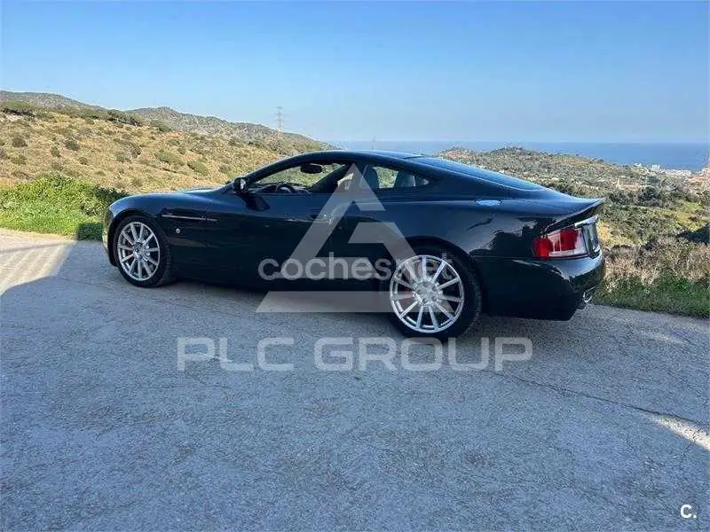 2005 Aston Martin Vanquish