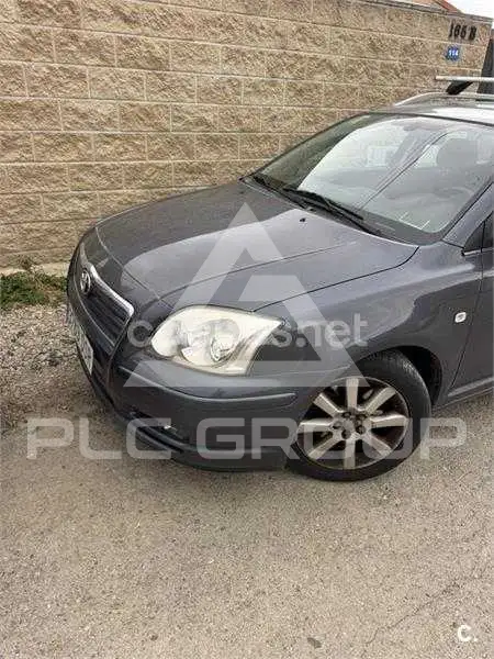 2005 Toyota Avensis