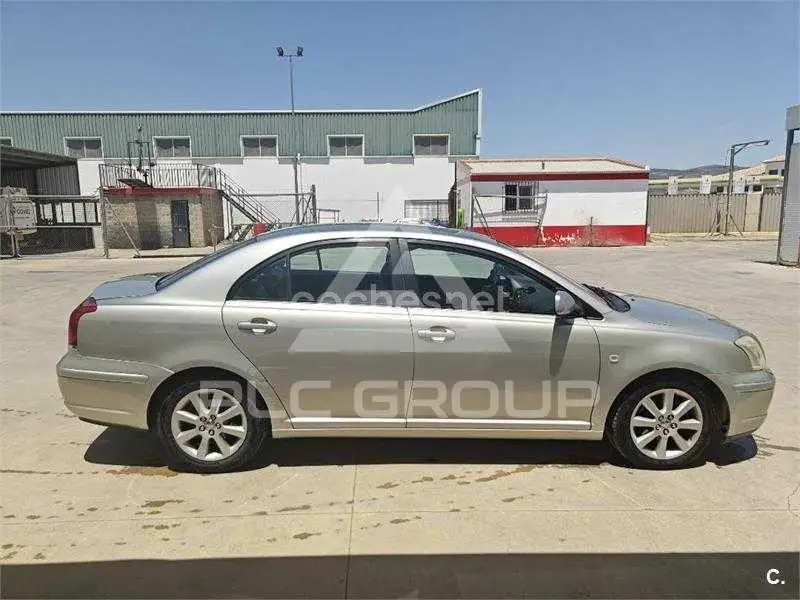 2005 Toyota Avensis