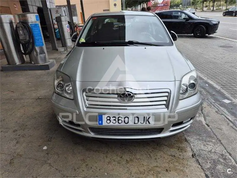 2005 Toyota Avensis
