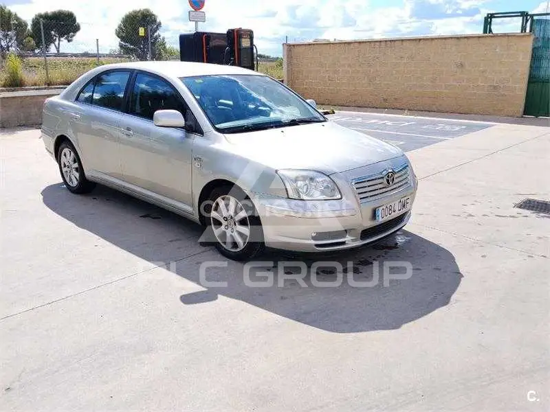 2005 Toyota Avensis