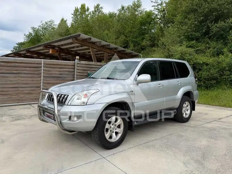 2005 Toyota LAND CRUISER