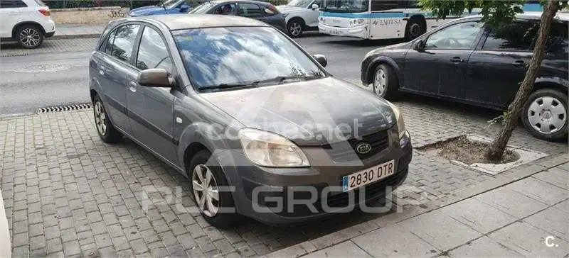 2005 KIA Rio