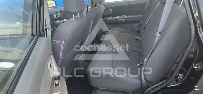 2005 KIA Carens