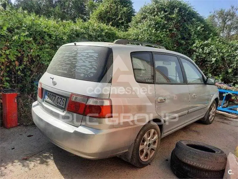 2005 KIA Carens