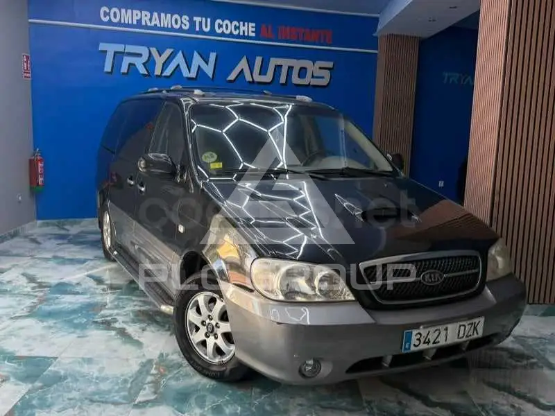 2005 KIA Carnival