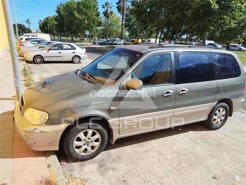 2005 KIA Carnival